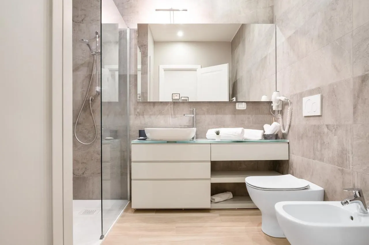 Piazza Maggiore White Apartment Bologna 0*,  Italia